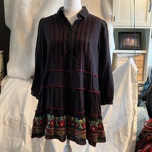 Double D Ranch baby doll tunic size medium embroidery and beading.